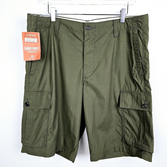 Dockers Classic Fit Green Cargo Shorts NWT - Picture 1 of 8
